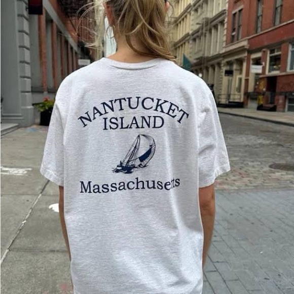 Brandy Melville Nantucket Island Gray T-Shirt - Picture 2 of 5
